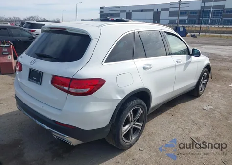 2016 Mercedes-Benz Glc 300 z USA, uszkodzony, nr VIN WDC0G4JB0GF064463